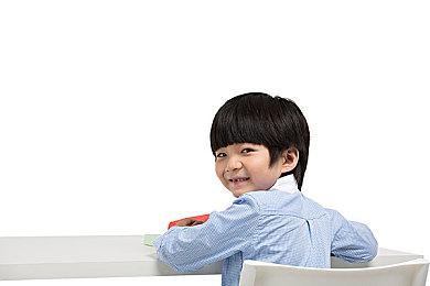 解开“蛊”的秘密！ 国产解谜冒险游戏《蛊婆》正式版今日上架STEAM